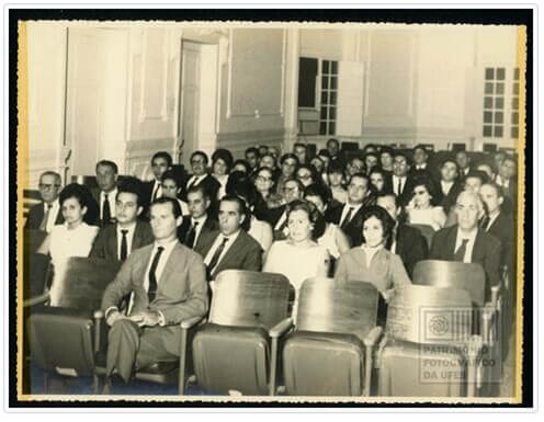 Dia da Comunidade Luso-Brasileira no auditório da Faculdade de Filosofia (FAFI) em 25 de abril de 1967