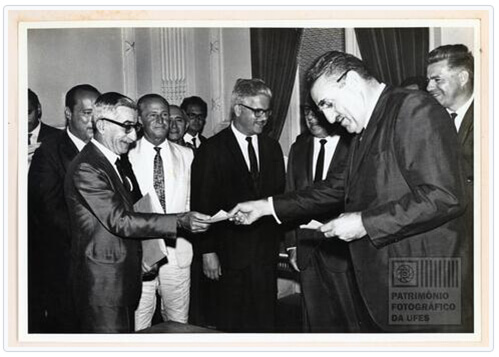 Assinatura do convênio com o Instituto Nacional de Desenvolvimento Agrário em fevereiro de 1968 na Faculdade de Filosofia